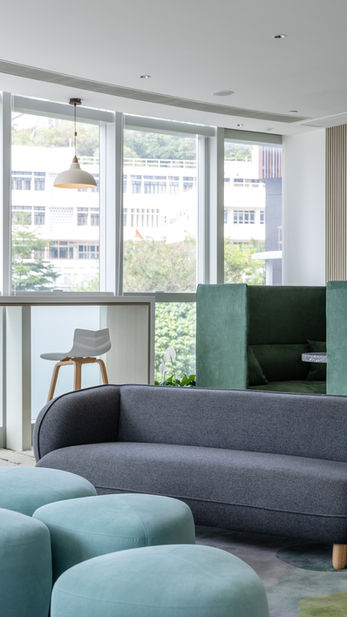 Student Common Room, VSA, Commercial Interior Design
Modern student lounge interior featuring a sleek sink. The space combines functional design with aesthetic elements, offering comfortable seating, large windows for natural light, and contemporary decor. Ideal for relaxation and study in an educational environment.